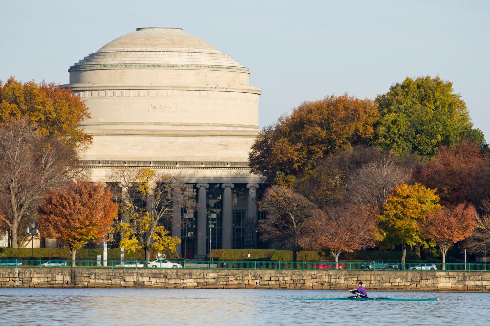 places to visit near mit college